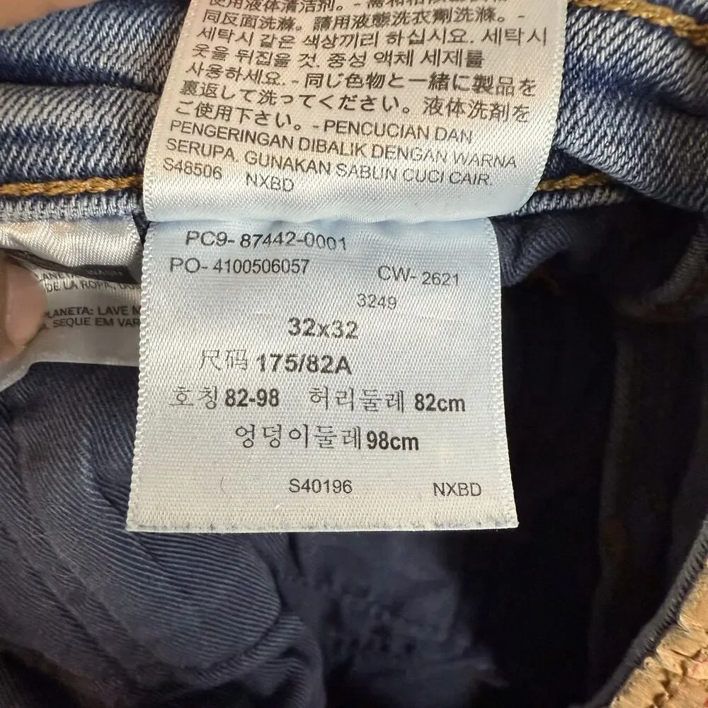 Levi's Jeans Mens 32x31 Blue Denim Stretch‎ Distressed Workwear Fit Straight Leg